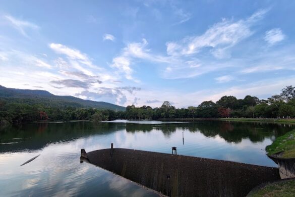 Angkaew Reservoir - SillySuitcase