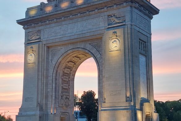 Arcul De Triumf - SillySuitcase