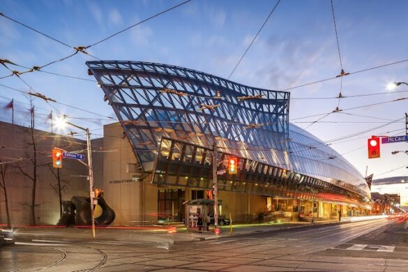 Art Gallery Of Ontario - SillySuitcase