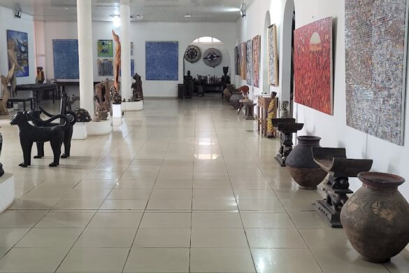 Artists Alliance Gallery - SillySuitcase
