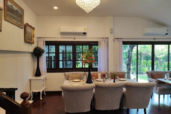 Baan Mae Caf Restaurant - SillySuitcase