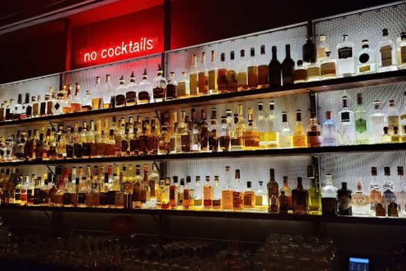 Baddog Bar - SillySuitcase
