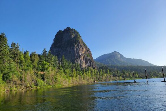 Beacon Rock State Park - SillySuitcase