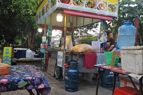 Best Khao Soi Chang Mai - SillySuitcase