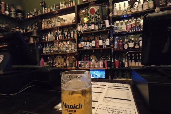 Britannia Pub - SillySuitcase
