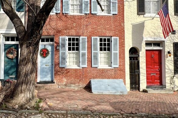 Captains Row Old Town Alexandria - SillySuitcase