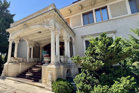 Ceau Escu House - SillySuitcase
