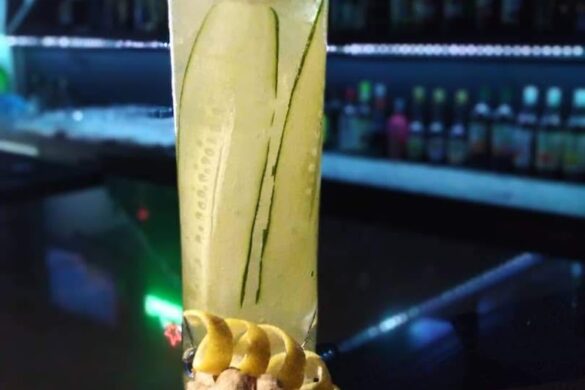 Centro Bar Resto - SillySuitcase