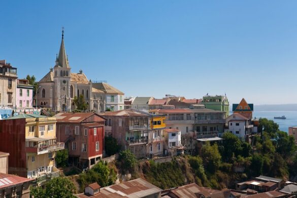 Cerro Concepci N Valpara So - SillySuitcase