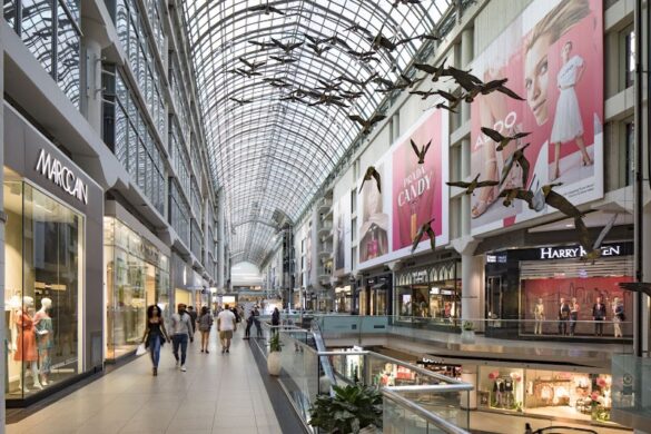 Cf Toronto Eaton Centre - SillySuitcase