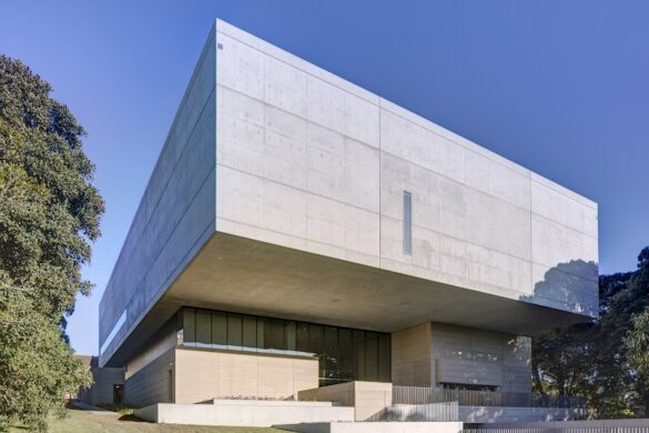 Chau Chak Wing Museum - SillySuitcase