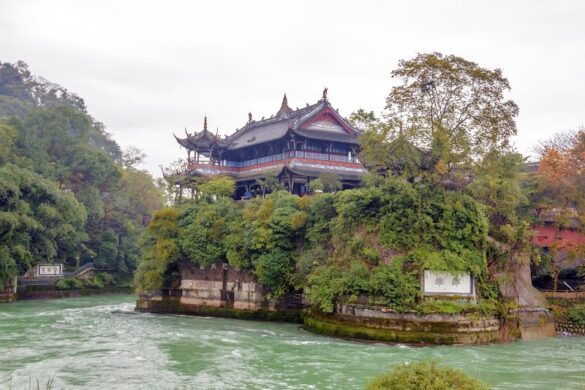 Dujiangyan Irrigation System - SillySuitcase