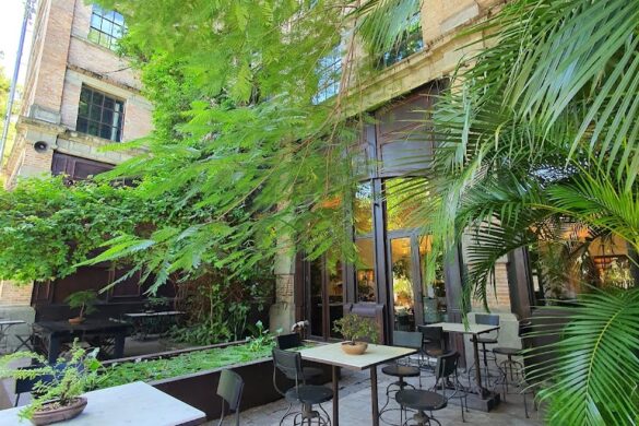 Factoria Hotel - SillySuitcase