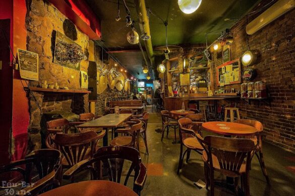 Fou Bar - SillySuitcase