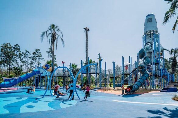 Friendship Park 2 - SillySuitcase