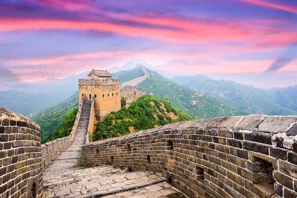 Great Wall Of China - SillySuitcase