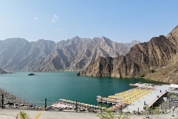 Hatta Dam - SillySuitcase