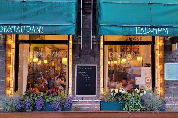 Hollands Hap Hmm Restaurant - SillySuitcase