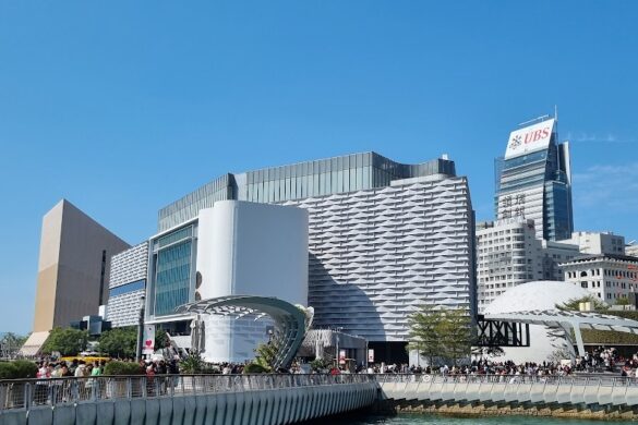 Hong Kong Museum Of Art - SillySuitcase