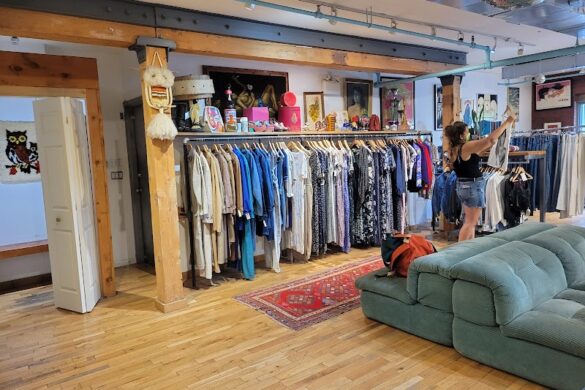 House Of Vintage - SillySuitcase
