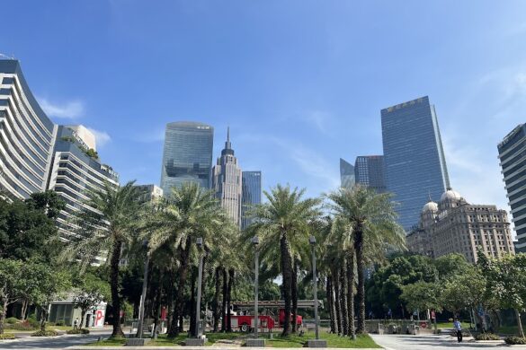 Huacheng Square - SillySuitcase