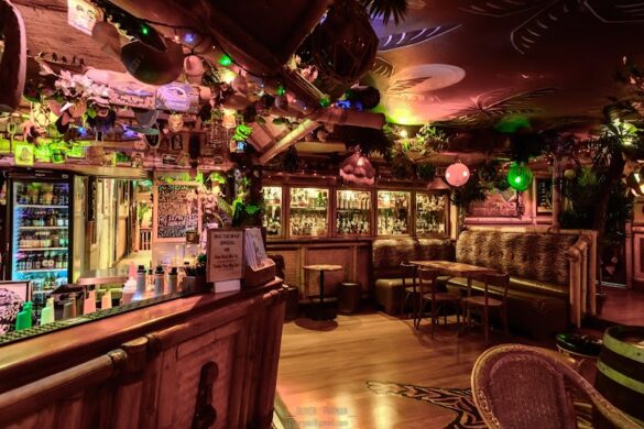 Hula Bula Bar - SillySuitcase