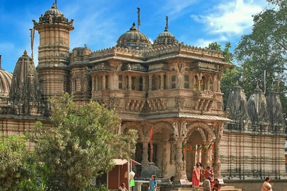 Hutheesing Jain Temple - SillySuitcase