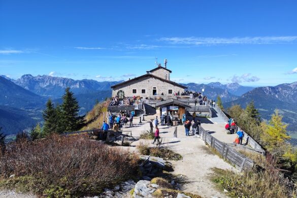 Kehlsteinhaus - SillySuitcase