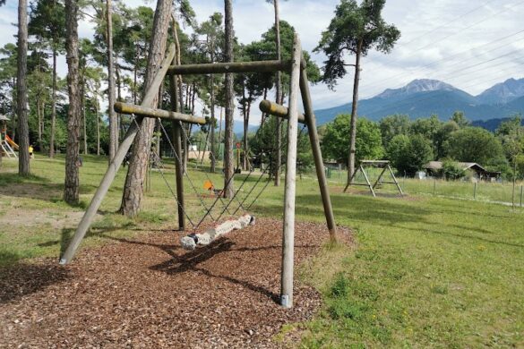 Kinderspielplatz Uele - SillySuitcase