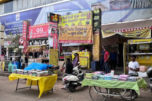 Law Garden Market - SillySuitcase