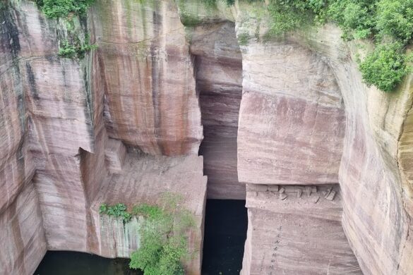 Lotus Hill Ancient Quarry - SillySuitcase