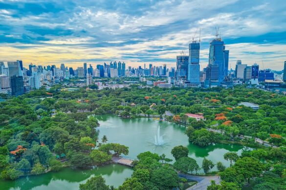 Lumphini Park - SillySuitcase