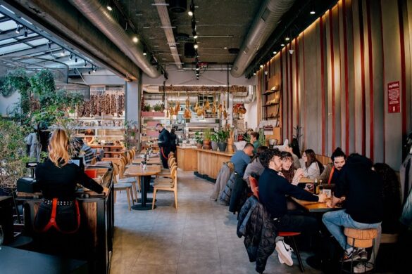 Marty Restaurants Muzeului - SillySuitcase