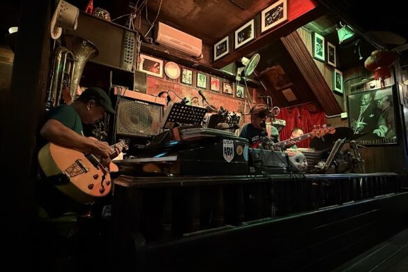 Ned Kelly S Last Stand - SillySuitcase