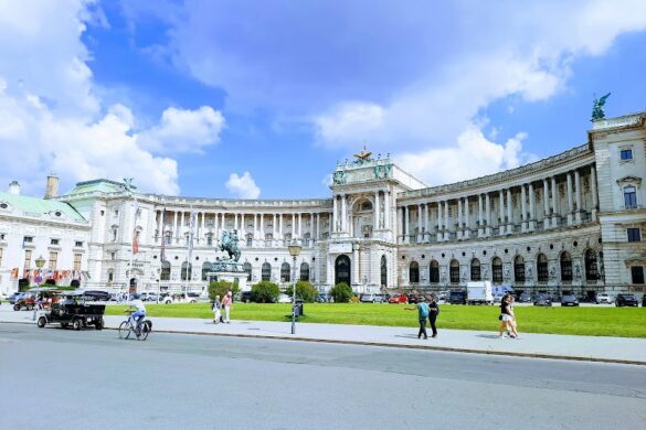 Neue Burg Teil Der Wiener Hofburg - SillySuitcase