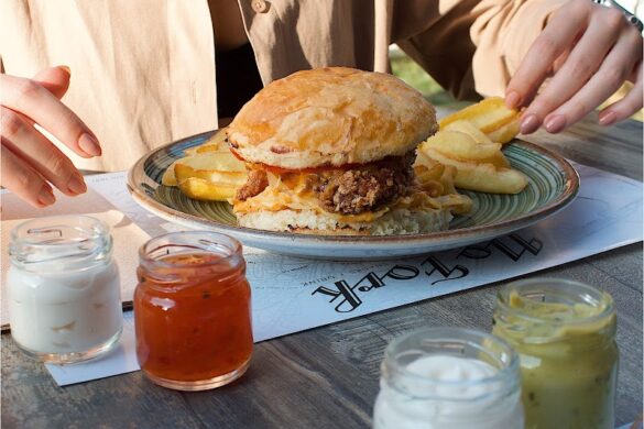 No Fork Burger - SillySuitcase