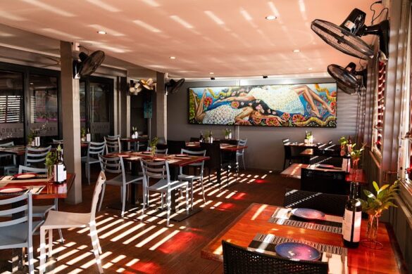 Paddles Restaurant - SillySuitcase