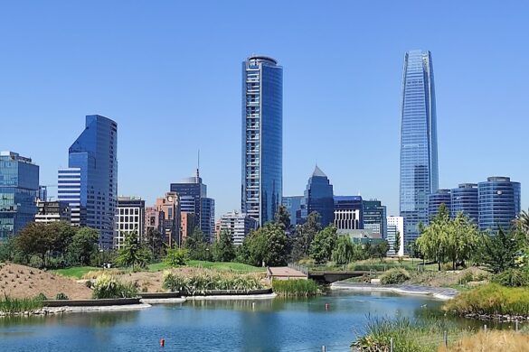 Parque Bicentenario - SillySuitcase