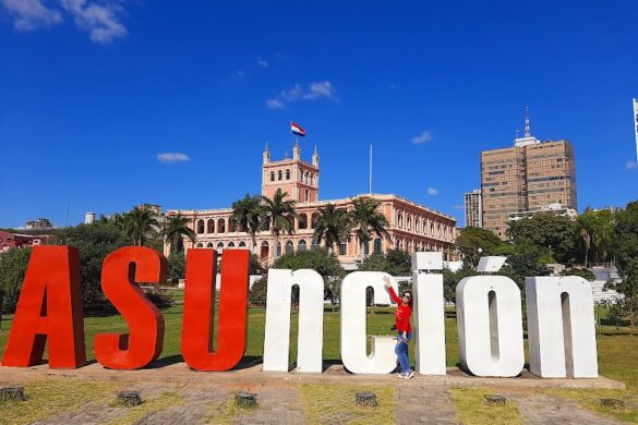 Plaza De Los Desaparecidos - SillySuitcase