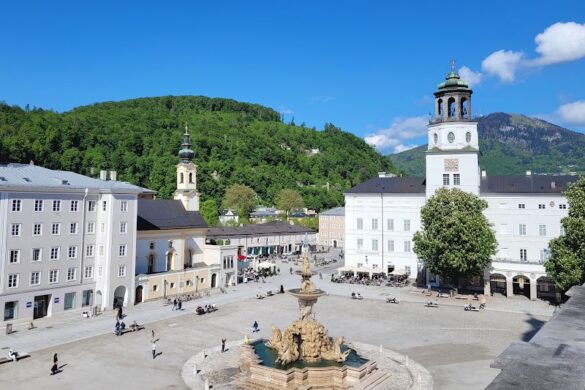 Residenzplatz - SillySuitcase