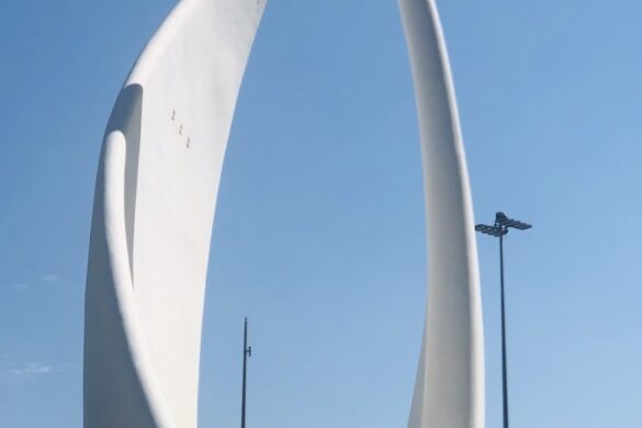 Sail Monument - SillySuitcase
