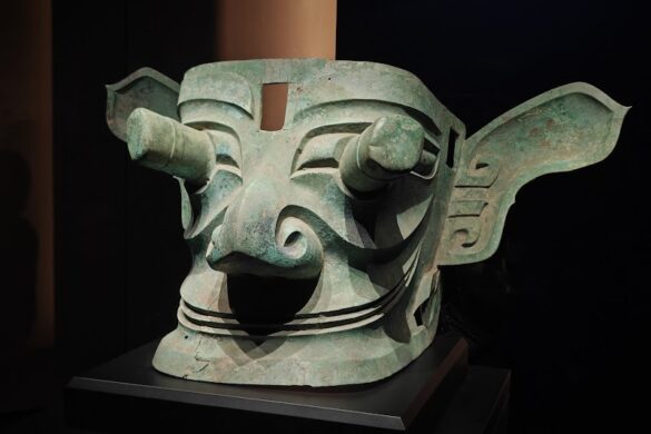 Sanxingdui - SillySuitcase