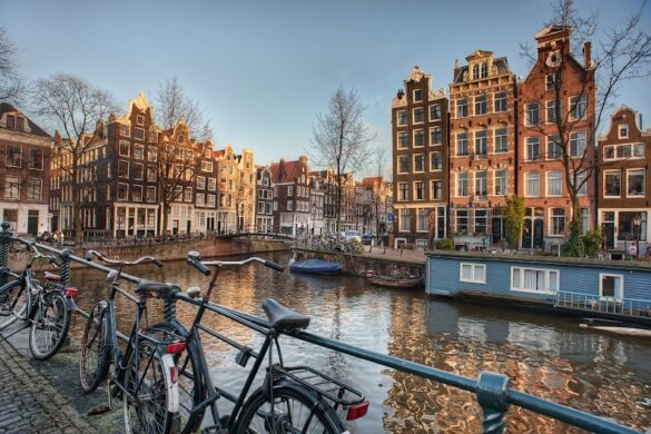 Sarah S Tours Private Exclusive Customized Tours In Amsterdam And The Netherlands - SillySuitcase