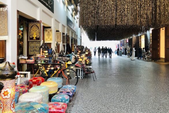 Souq Bab Al Bahrain - SillySuitcase