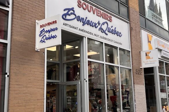 Souvenirs Quebec Je T Aime - SillySuitcase