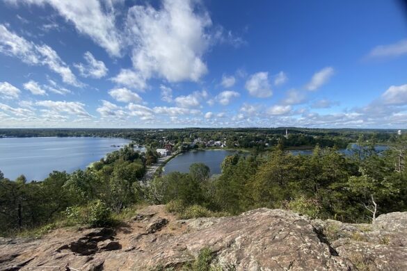 Spy Rock Scenic Lookout - SillySuitcase