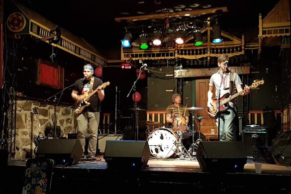 The Rainbow Bistro - SillySuitcase