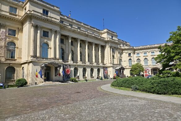The Royal Palace Of Bucharest - SillySuitcase