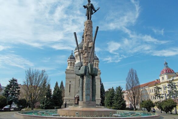 The Statue Of Avram Iancu - SillySuitcase