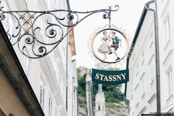 Trachten Stassny Gmbh - SillySuitcase